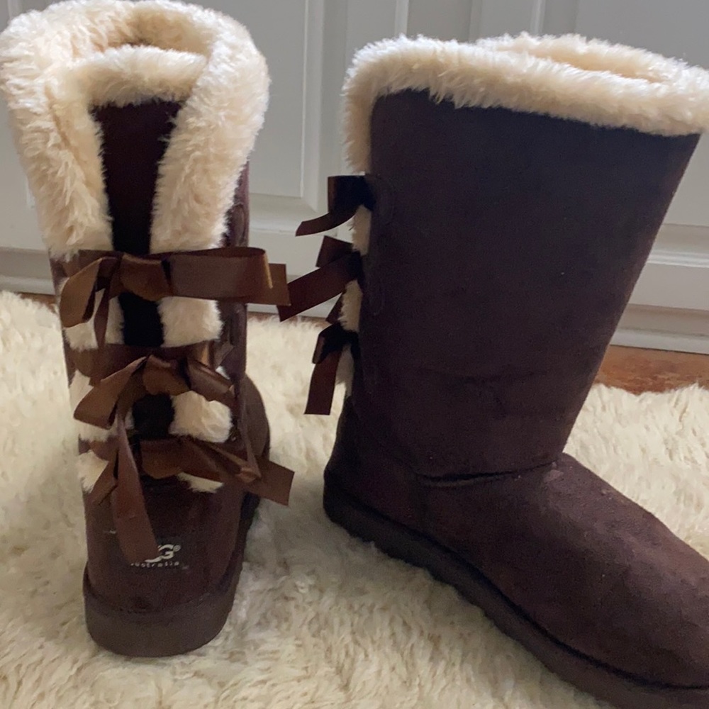 Fake Ugg brown fire boots